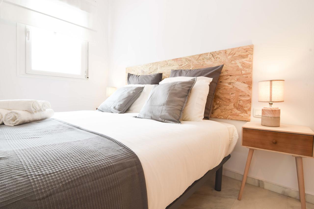 P&P Apartaments Carrera De Capuchinos Malaga Exterior photo