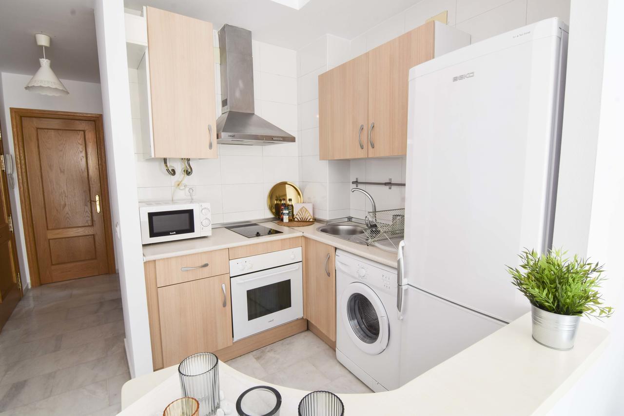 P&P Apartaments Carrera De Capuchinos Malaga Exterior photo