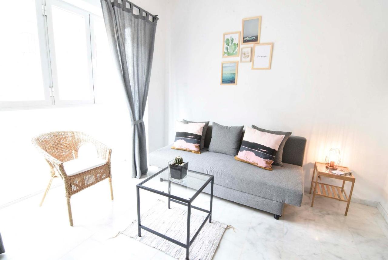 P&P Apartaments Carrera De Capuchinos Malaga Exterior photo