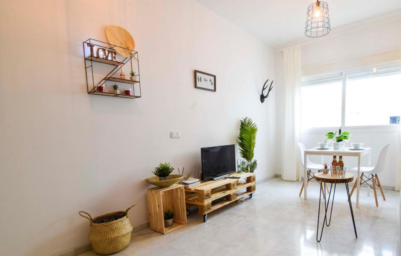 P&P Apartaments Carrera De Capuchinos Malaga Exterior photo
