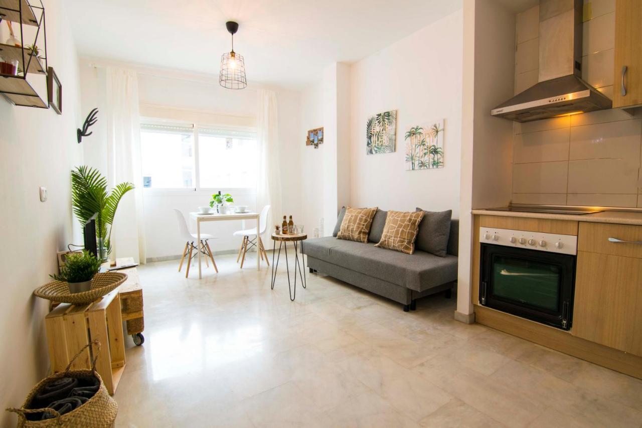 P&P Apartaments Carrera De Capuchinos Malaga Exterior photo