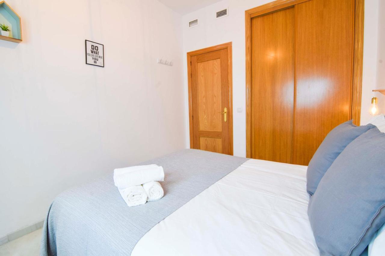 P&P Apartaments Carrera De Capuchinos Malaga Exterior photo